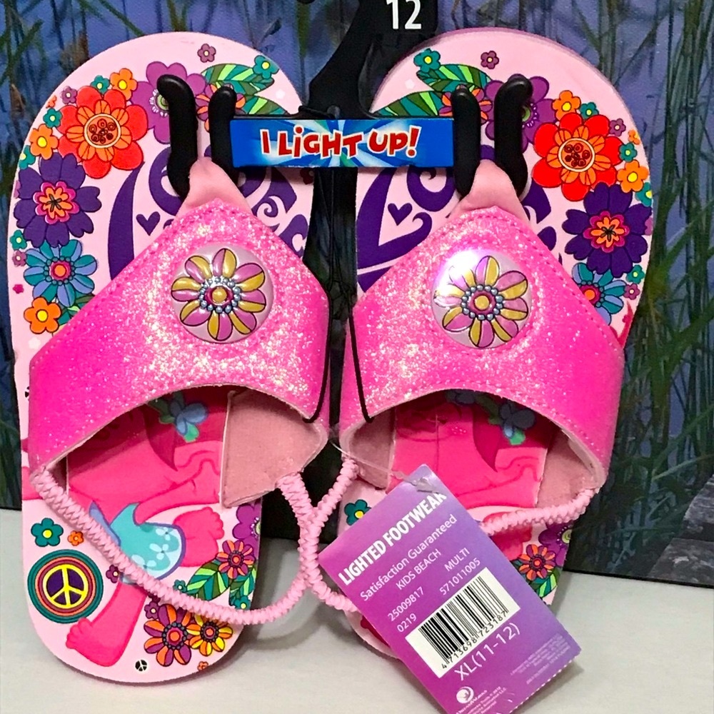 NWT TROLLS Light-Up Flip Flop Sandals Toddler Girls 9-10 (L) LAST PAIR!